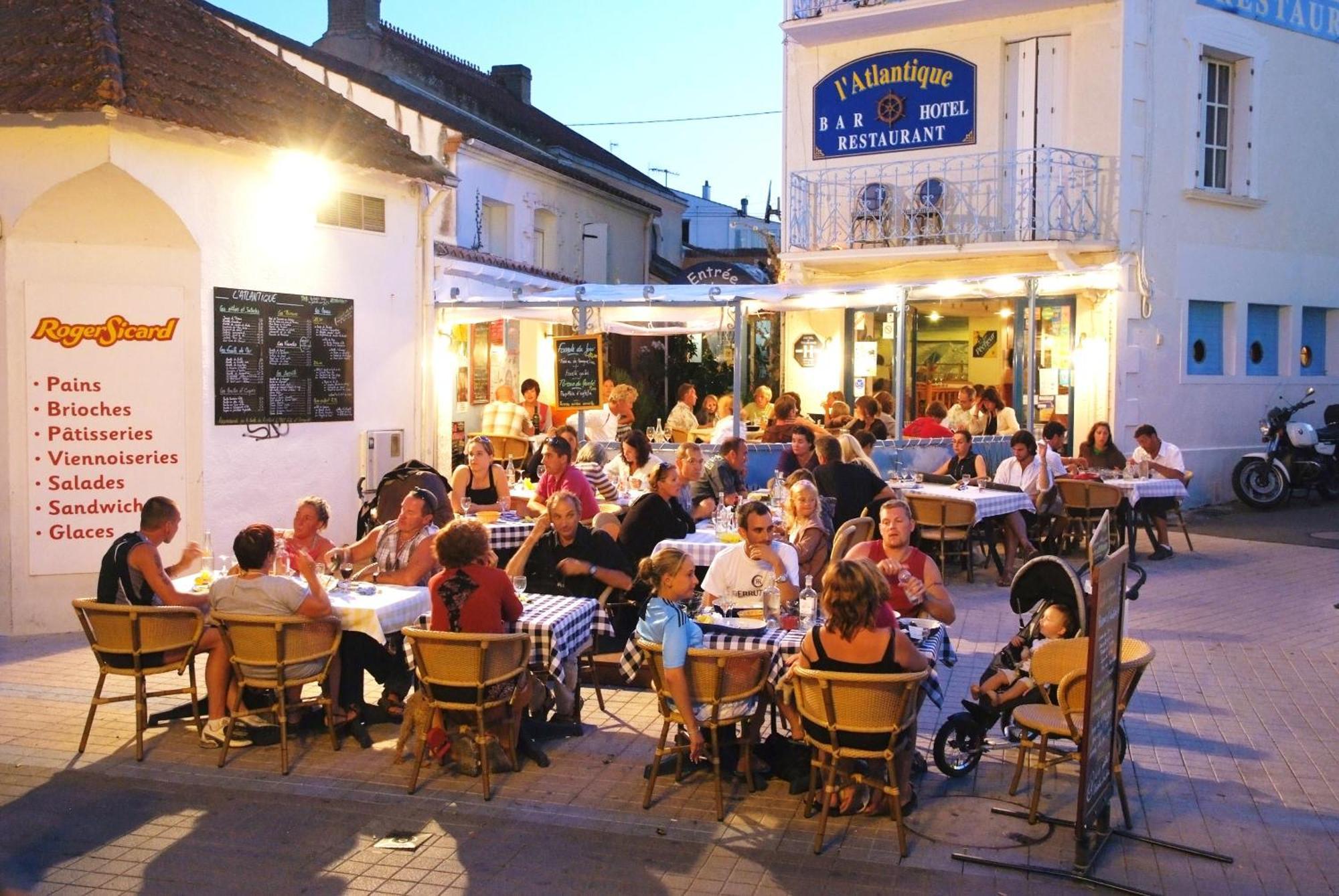 Hotel De L'Atlantique La Tranche-sur-Mer Esterno foto